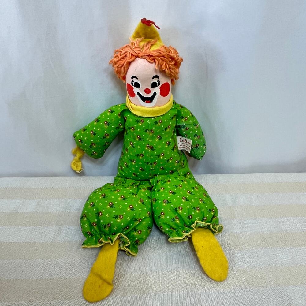Circus Clown Stuffed Doll Plush Shelf Sitter Vintage Calico Critters 10" Seated